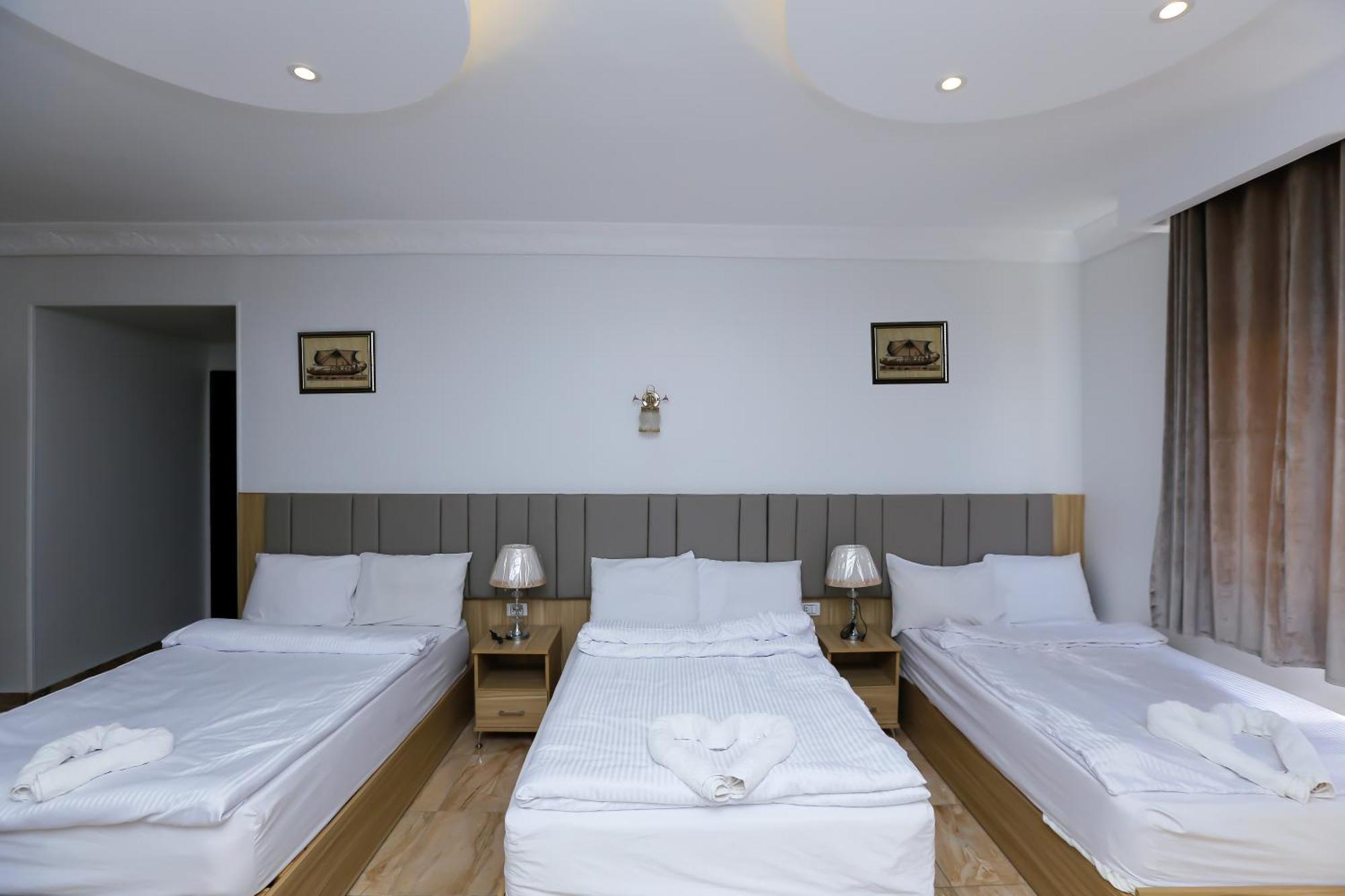 Makadi Pyramids View Hostel Kafrat al Jabal Luaran gambar